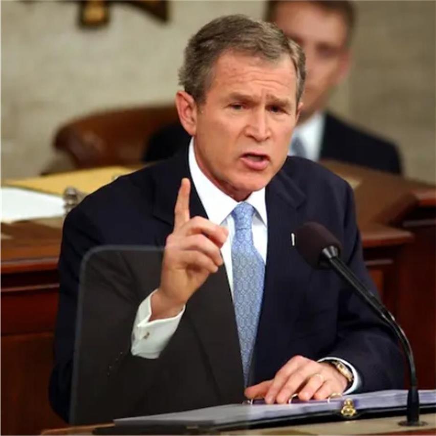 George W. Bush décrit l'Irak, l'Iran et la Corée du Nord comme un "axe du mal"