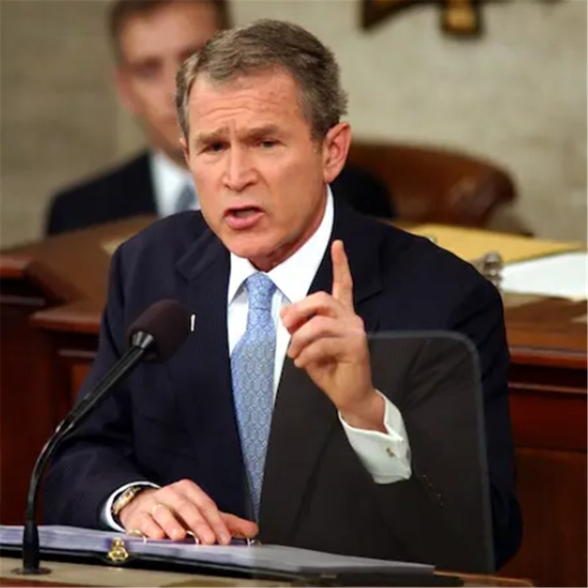 George W. Bush décrit l'Irak, l'Iran et la Corée du Nord comme un "axe du mal"