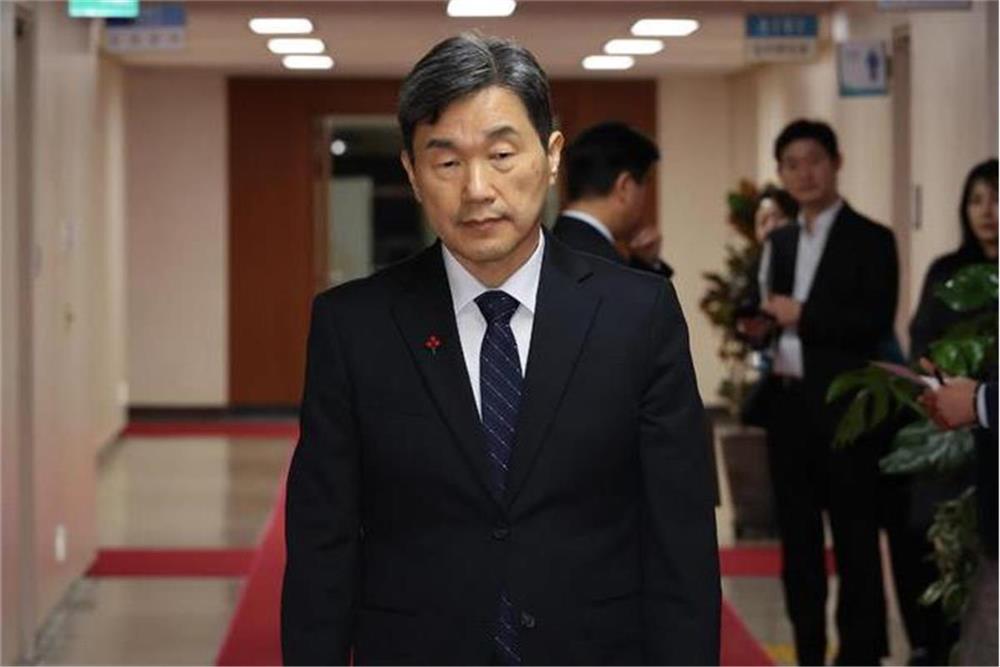 La « fuite » de Yoon Suk-yeol lors du premier essai d'arrestation : mobiliser ses partisans est sa dernière lutte