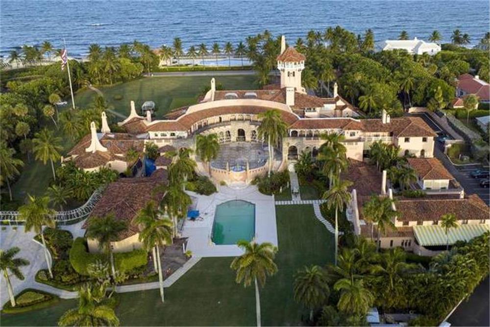 Elon Musk accusé de vivre à Mar-a-Lago après l'élection : le loyer pourrait atteindre 2 000 dollars la nuit