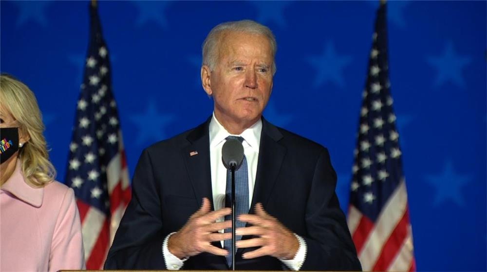 Biden s'en repent : il ne fallait pas qu'il se retire de l'élection présidentielle américaine. Il a la capacité de battre Trump.